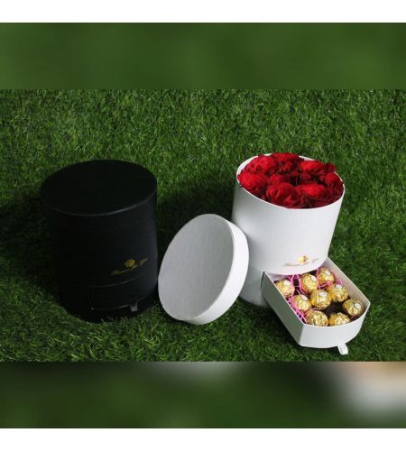 Round Gift Box with Flowers & Chocolates